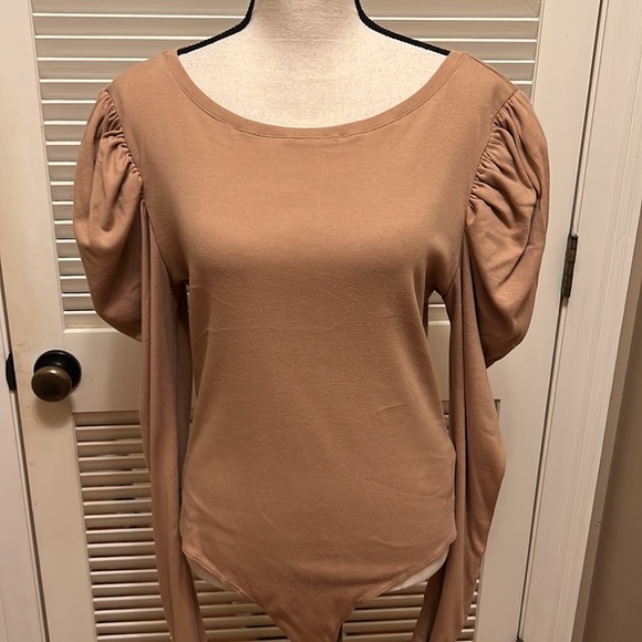 76. BCBGMAXAZRIA Ruched Puff Sleeve Bodysuit in Camel - Picture 6 of 14